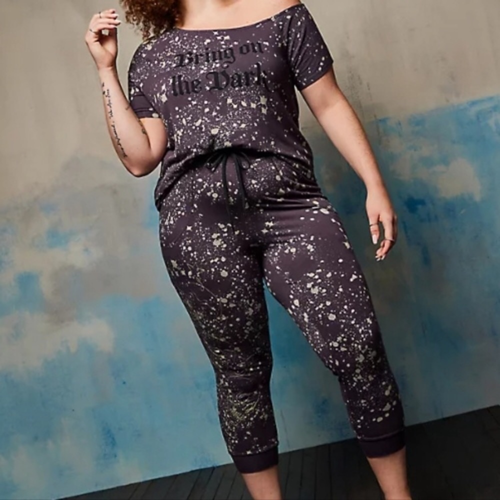 Torrid Lovesick 2 piece SET jogger and off the shoulder top 3X 22/24 NWT